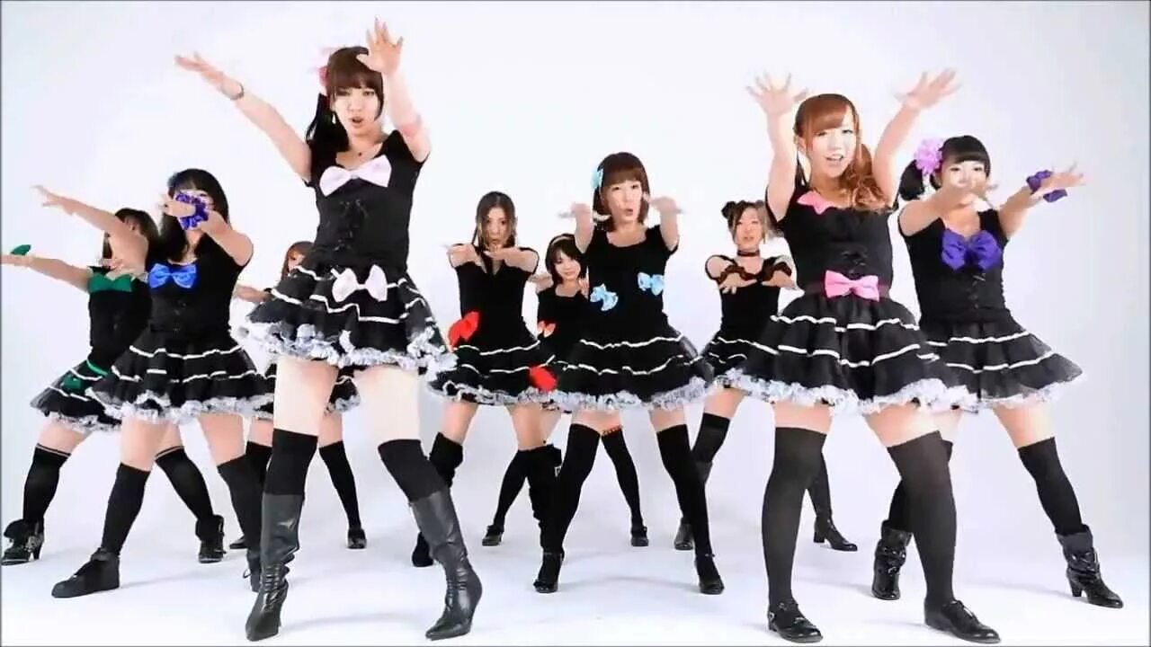Клип one two three. Morning musume one two three. morning musume - genki pika pika!. клип three two one. aikawa kozue.