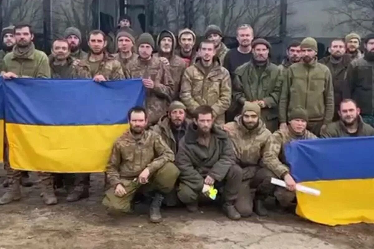 Украинские войска. Российские пленные на Украине. Украинцы фото. Российские военнопленные в Украине. Обмен военнопленных 2024 россии и украине