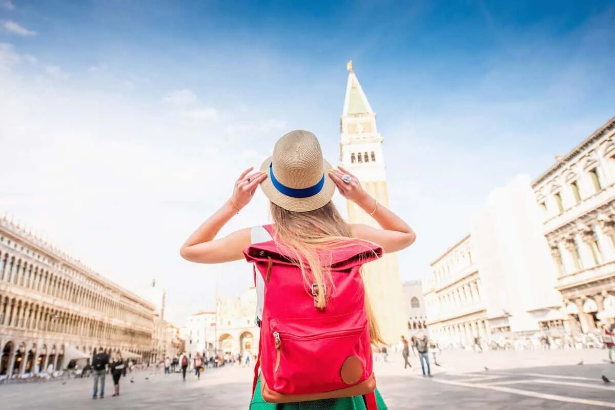 He was a tourist. Женщина в путешествии. Путешествие в одиночку. Travel Tourist. Путешествие Shutterstock.