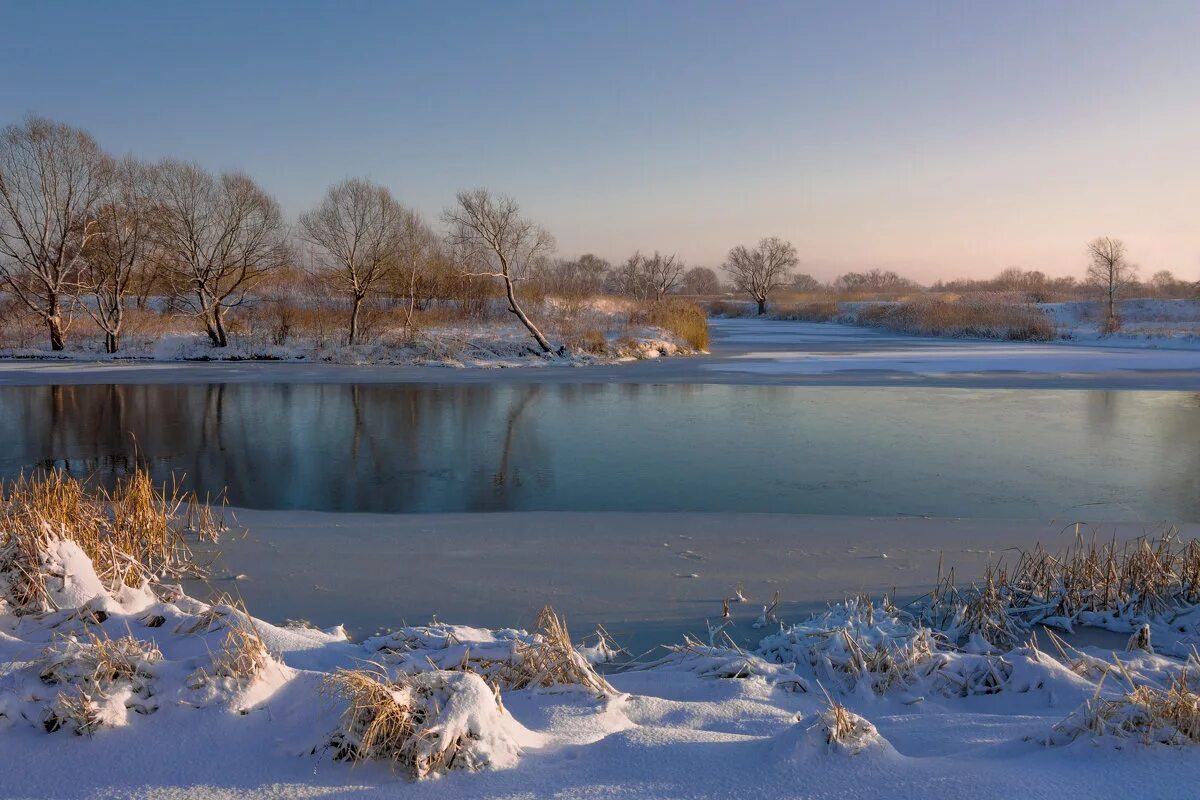 рисунок к песне потолок ледяной дверь скрипучая. ковала ледяные да над реками. ковала ледяные да над реками. ледовый мост. ковала ледяные да над реками мосты картинки.