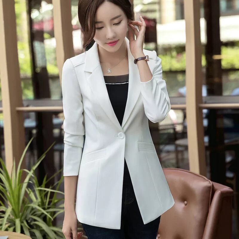 белый приталенный пиджак женский. жакет женский удлиненный с рукавом. жакет ovs синий удлиненный. марина ринальди брючные костюмы. жакет женский.