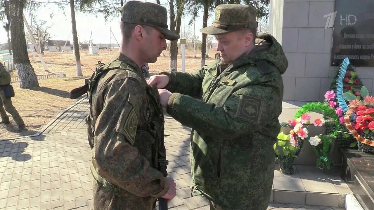 15 бригада вс рф. Командующий спецоперацией на Украине наградил. Награды военных Российской армии 2022. Награждение солдат на передовой.