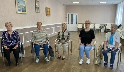 Работа клуба для пожилых людей