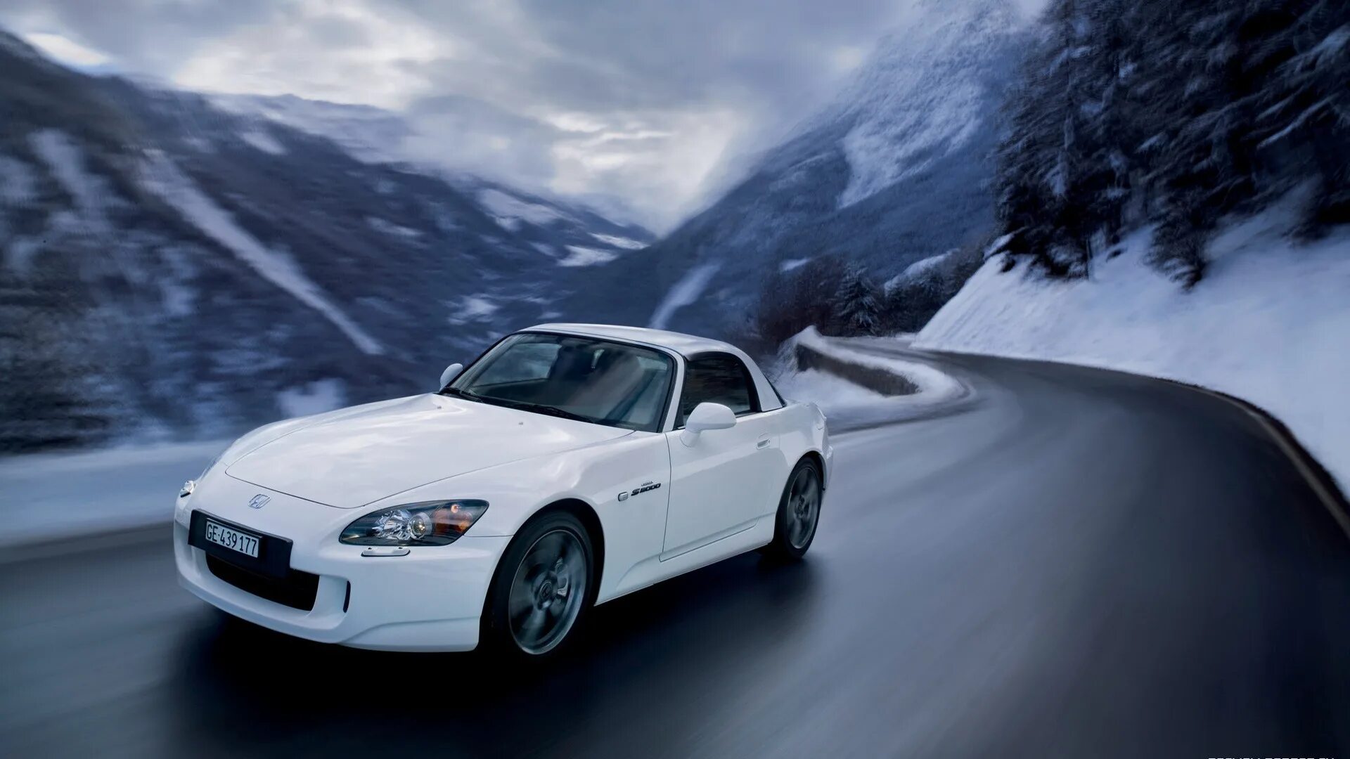 White machine. Honda s2000 Ultimate Edition. Honda s2000 Ultimate Edition 2009. Honda s2000 зима. Honda s2000 зимой.