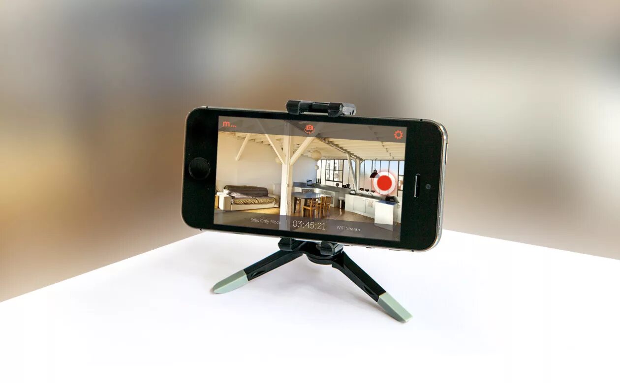 Подключить видеокамеру к планшету. Как сделать из телефона видеонаблюдение. Камера видеонаблюдения из старого смартфона. Камера из смартфона ардуино. Видеокамера из мобильника.