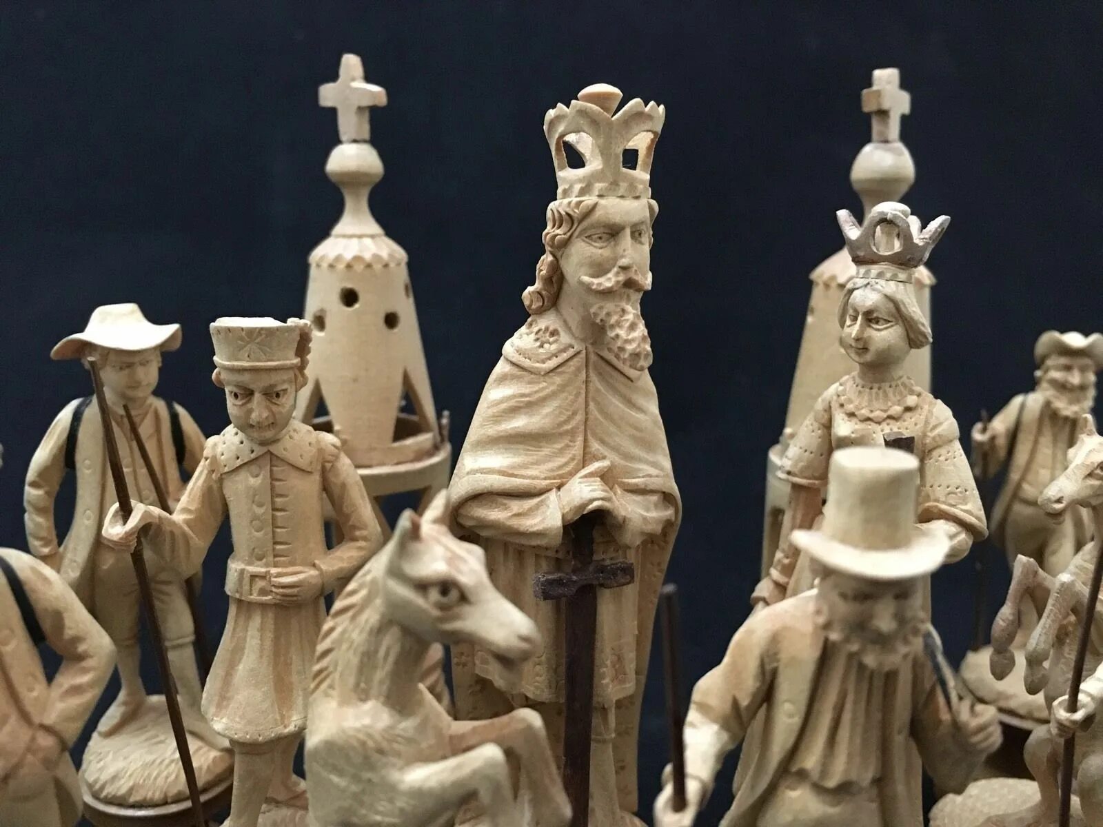He this chessboard in an antiques shop