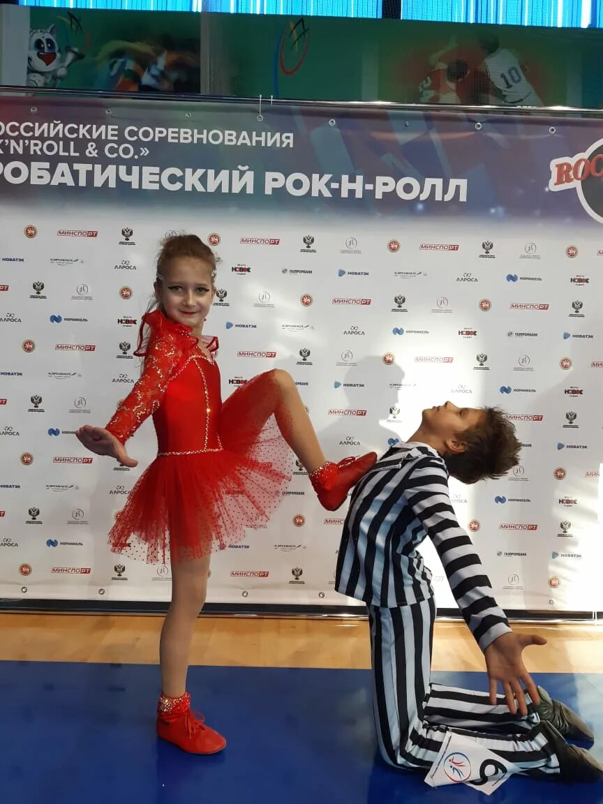 Рок ролл ростов на дону. Акробатический рокнрол. акробатический рок-н-ролл. акробатический рок-н-ролл орион.