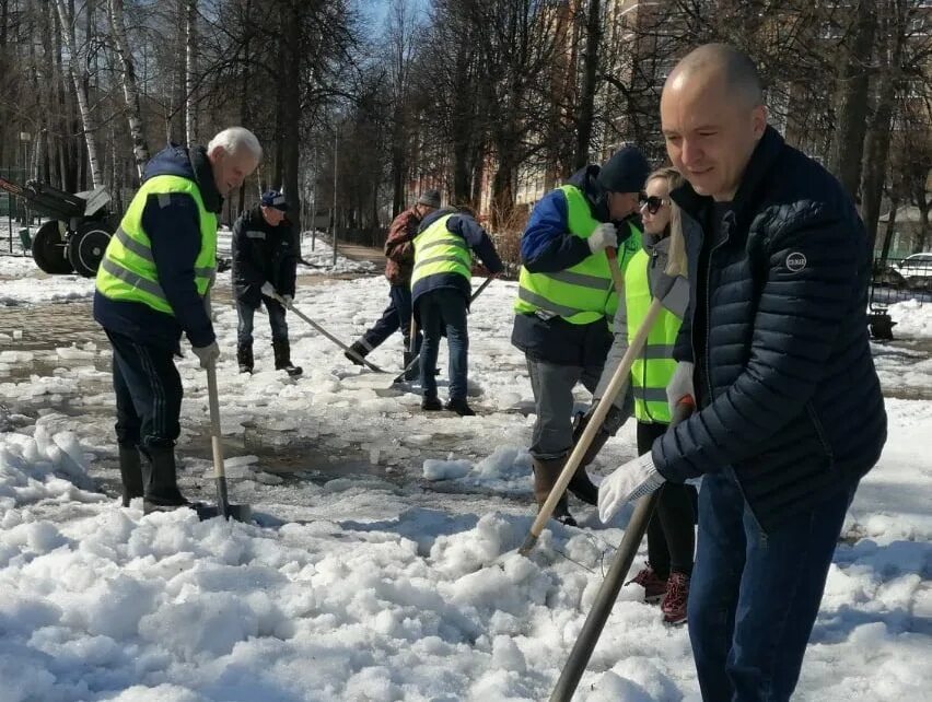 Мэр города Йошкар-Олы. МУП Водоканал Йошкар-Ола. На субботнике Йошкар-Ола. Водоканал йошкар ола сайт