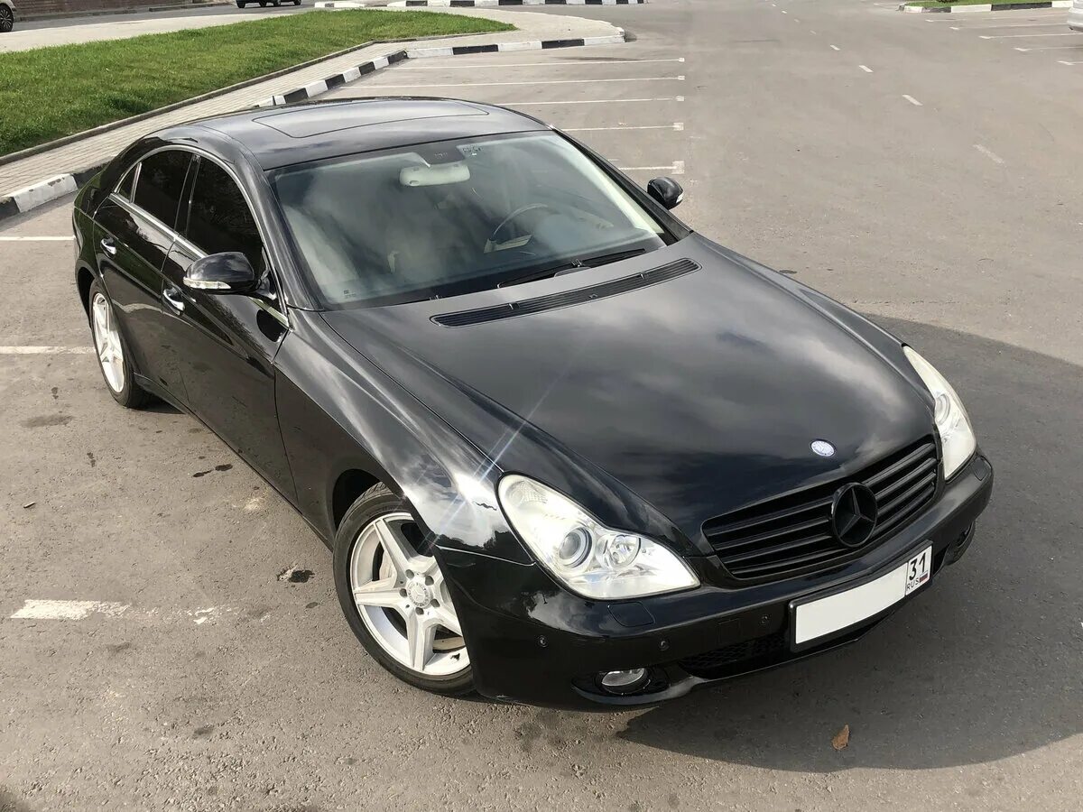 Венгалюи. Мерседес CLS 3.5 2005. Мерседес банан 2005. Мерседес седан CLS 2005. Мерседес банан с 219 2005.