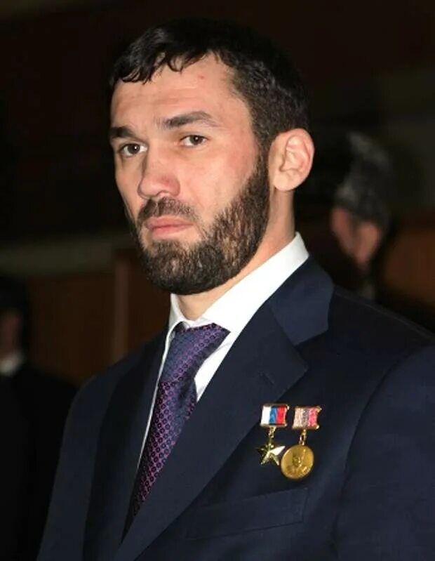 Магомед хожахмедович даудов жена. Спикер парламента чечни магомед даудов. Магомед хожахмедович. Председатель парламента чеченской республики магомед даудов. Председатель парламента чеченской республики магомед даудов.