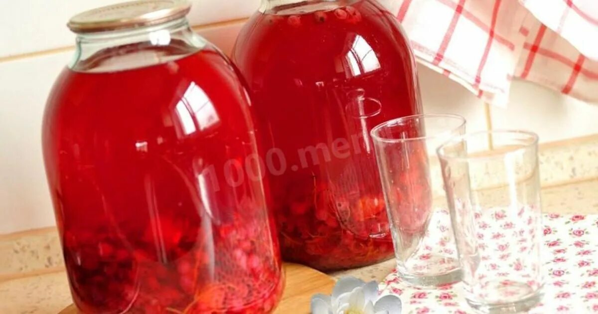 Компот из нектаринов и красной смородины. Компот мохито из красной смородины. Компот из красной рецепт. Красная смородина компот. Компот из красной смородины на зиму на 3 литровую.