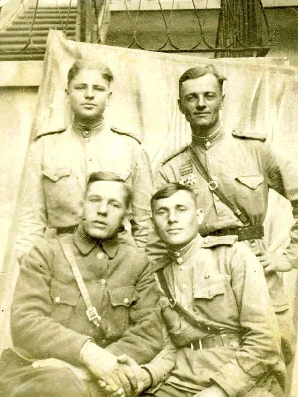 945сп в 262 сд. Нашивка за ранение ркка. 139 ошб. 310 сд. Штрафные батальоны ссср.