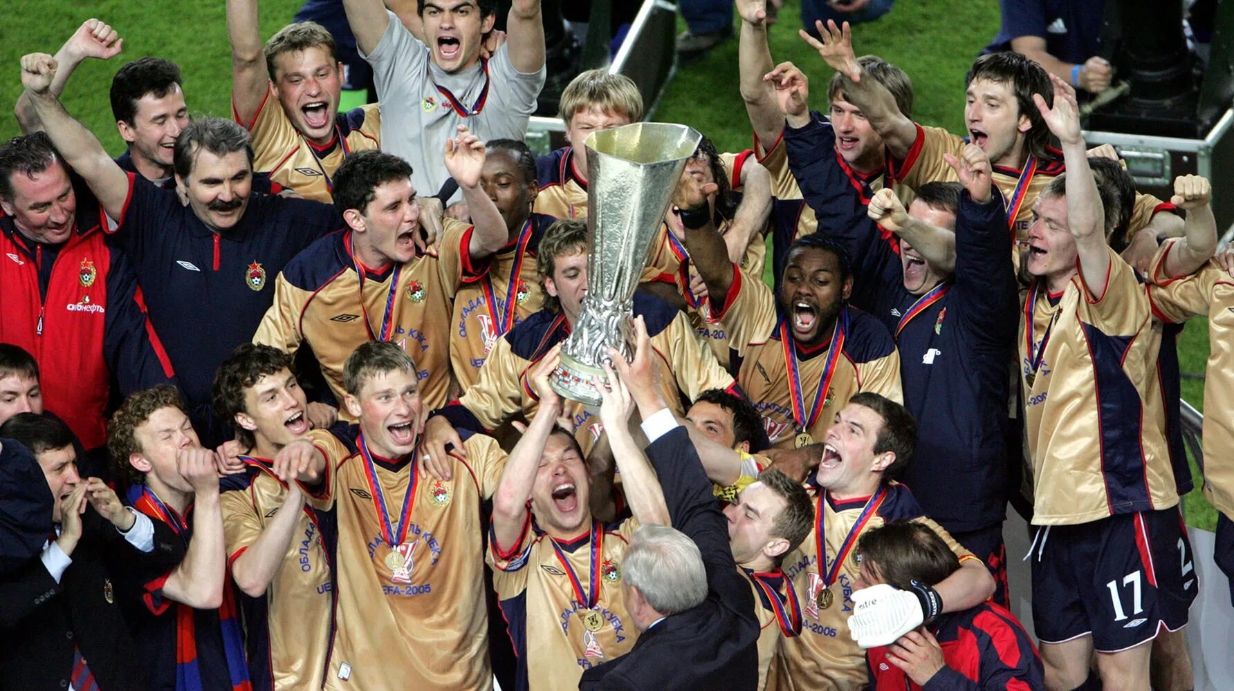 Финал кубок уефа состав. Цска спортинг 2005. цска кубок уефа 2005. цска кубок уефа 2005 финал вагнер лав. пфк цска кубок уефа 2005.