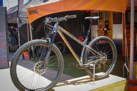 Кона 18