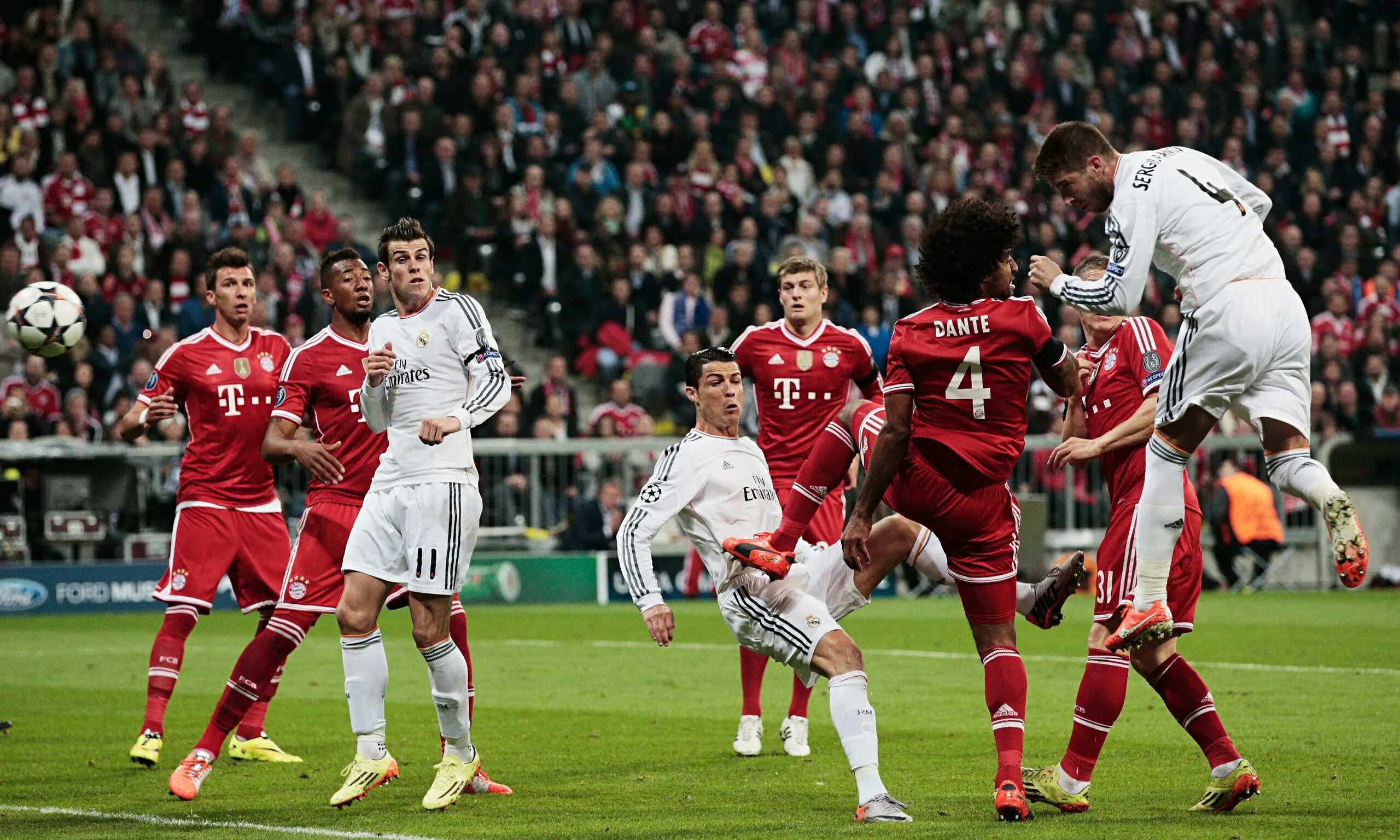 Какой счет в матче реал бавария. Real madrid bayern 2013/2014. бавария мюнхен real madrid. реал бавария 5 0. финал лиги чемпионов уефа 2013.