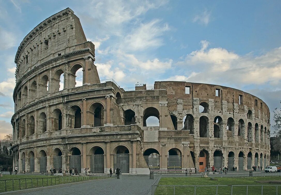 Колизей. 75—80 Н. Э. Рим.. Римский амфитеатр Колизей. Колизей (Colosseum) – амфитеатр Флавиев.. Амфитеатр Флавиев (Колизей). Рим. 75 - 82 Гг. Группы древнего рима