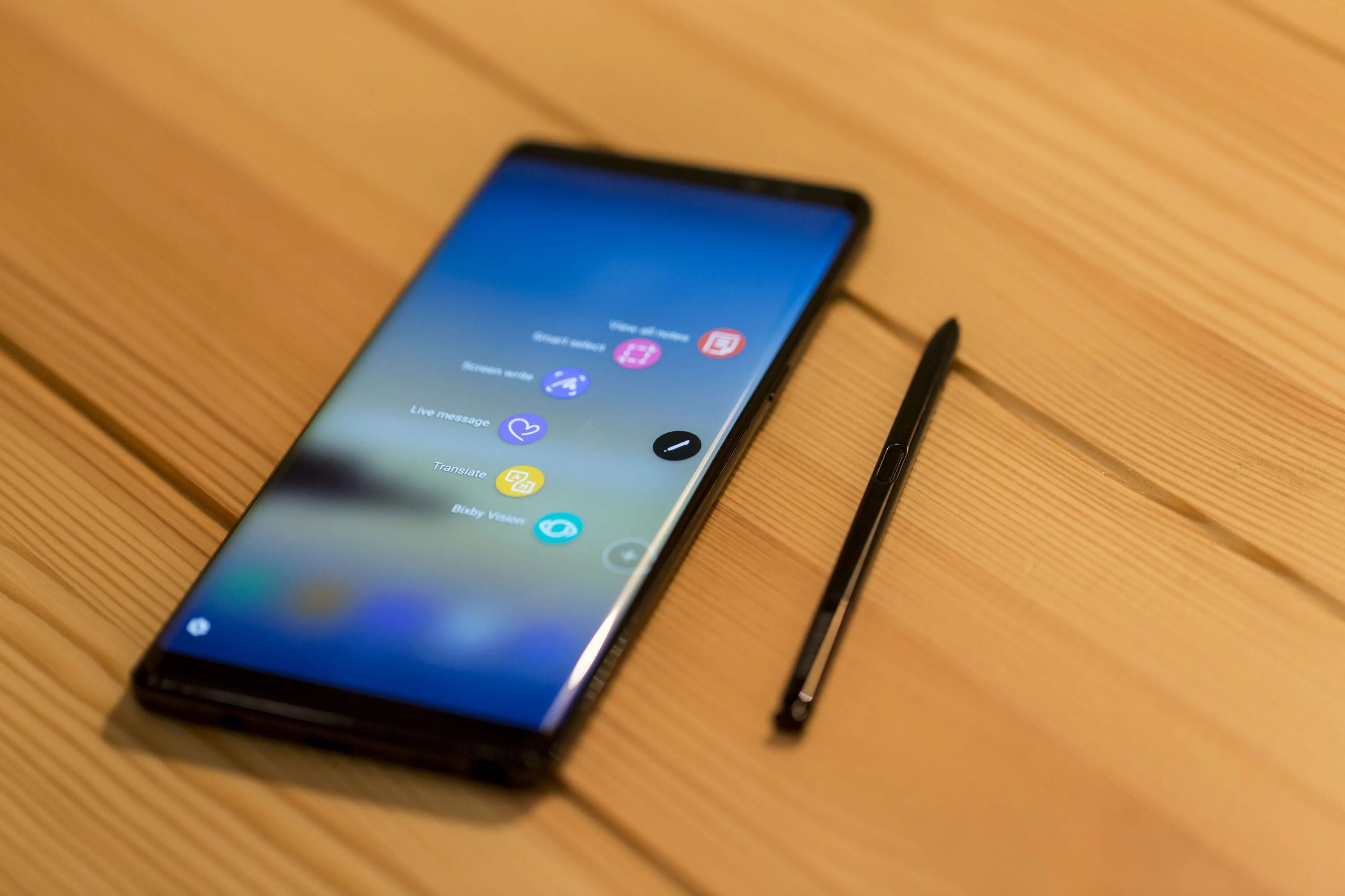 Note 8 звук. Самсунг нот 8. Смартфон Samsung Galaxy Note 8. Samsung Galaxy Note 8 фото. Samsung Galaxy Note 8 Android.