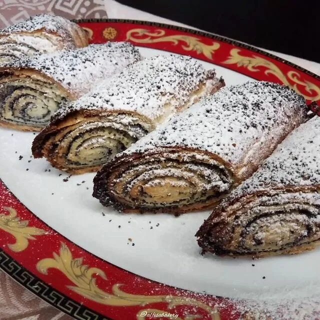 Рулет с маком из бездрожжевого теста. Рулет с маком и орехами. Рулет с маком из бездрожжевого теста. Маковый штрудель. Рулет с маком из бездрожжевого теста.