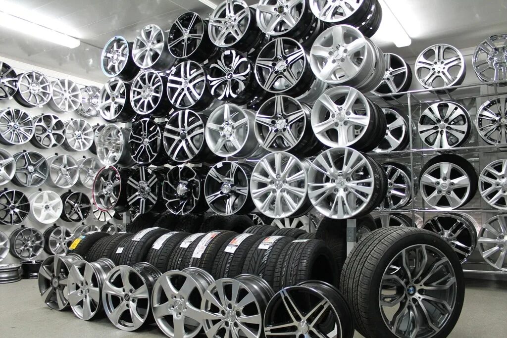 Красивые диски. Крутые диски. Витрина для литых дисков. Диски много. Диски r17 5x112 skoda rs.