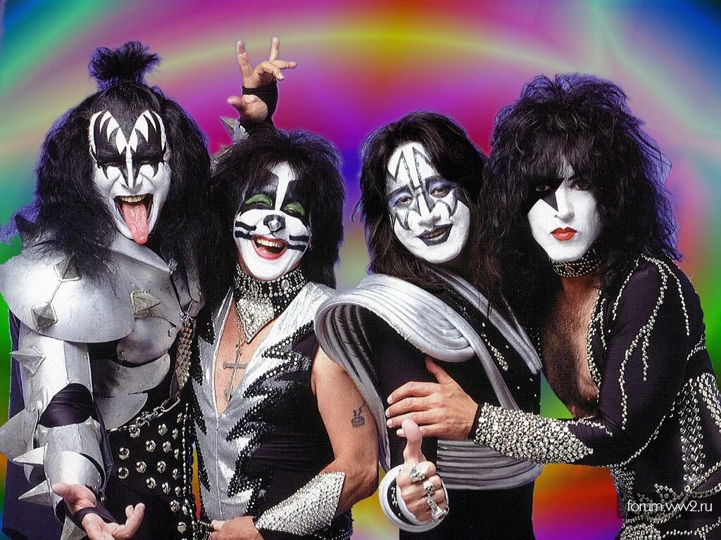 Группа кисс. Группа кисс 2022. Глэм рок группа kiss. Петь кисс. Петь кисс.