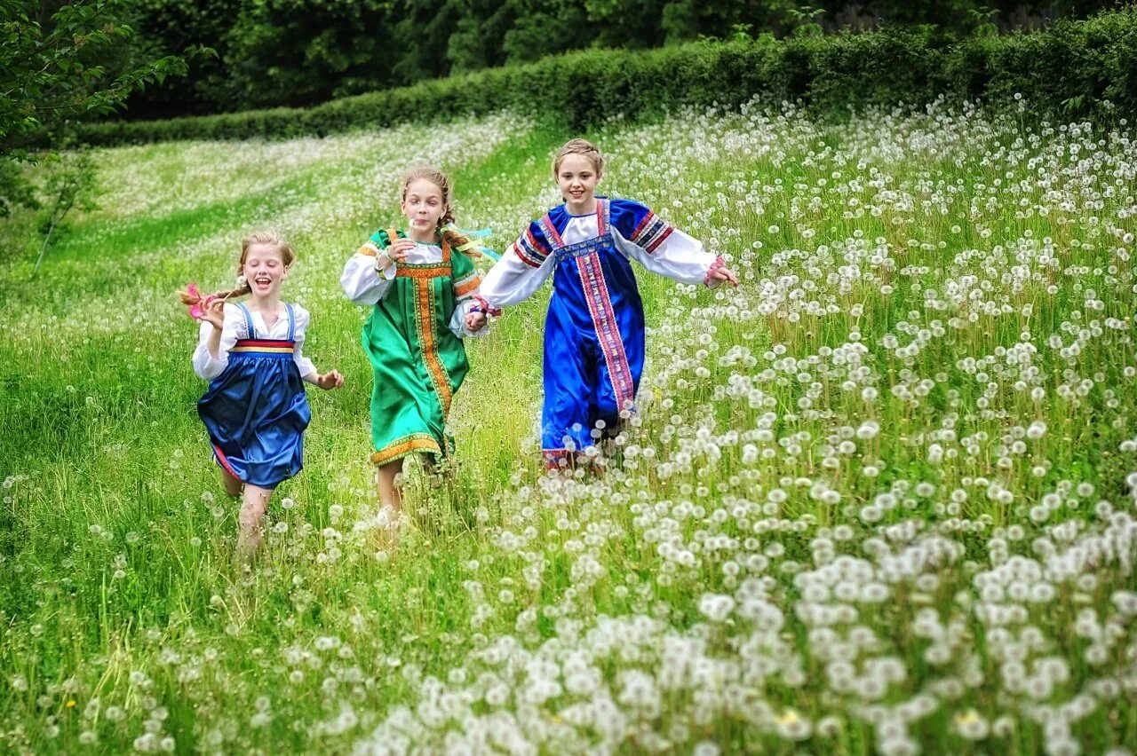 Родина Россия. Любовь к родине у дошкольников. Россия природа и люди. Любовь к родине картинки для детей.