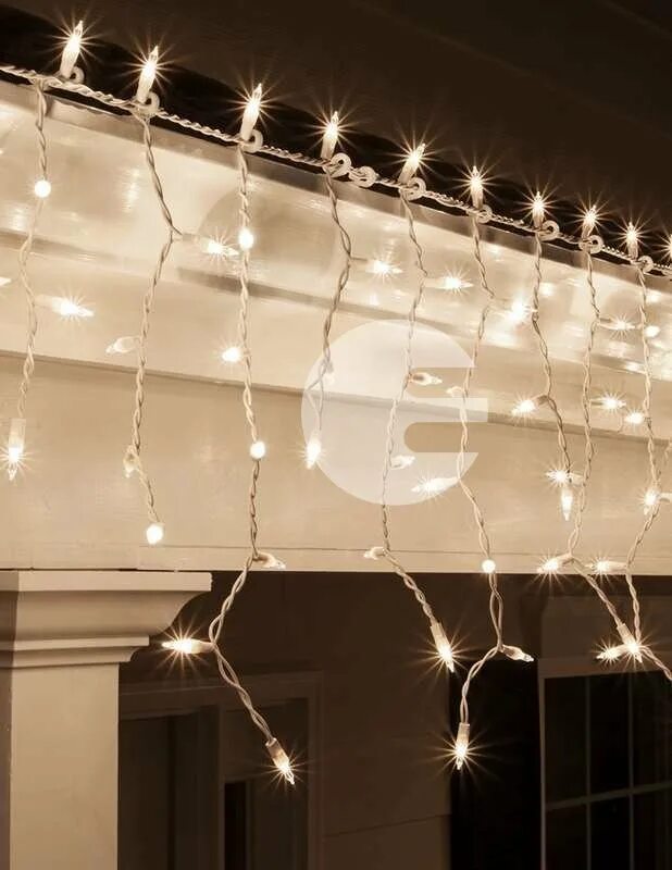 Гирлянда бахрома rich led. Гирлянда бахрома ip65 теплый белый. Гирлянда уличная бахрома 25 метров белый провод , холодный. Как крепить бахрому на дом. Гирлянда айсикл бахрома.