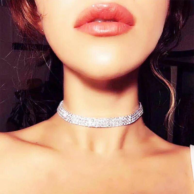 Чокер из камней на шею. Diamond чокер. Чокер с кристаллами. Колье "Choker Vesna". Чокер Fashion Diamond.