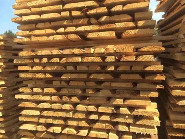 Настил деревянный для строительных лесов. Ригель настила для строительных лесов. Щиты деревянные для лесов. Требуется настилы для лесов. Ригель под настил.