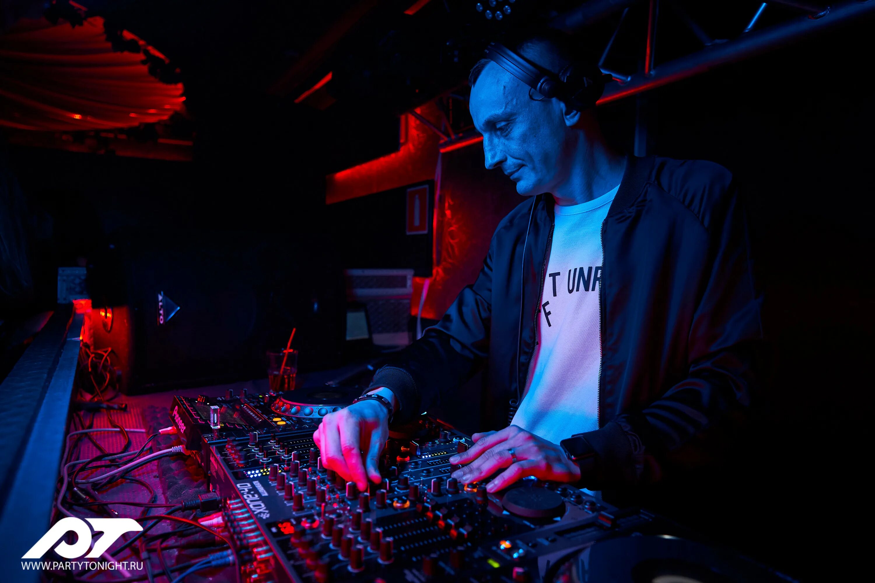 включи uniqe afterparty