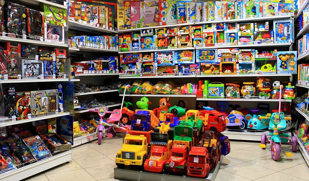 В каком магазине игрушек можно купить. Магазин игрушек. Игрушки магазин игрушек. Детский магазин игрушек. Ассортимент детских игрушек.