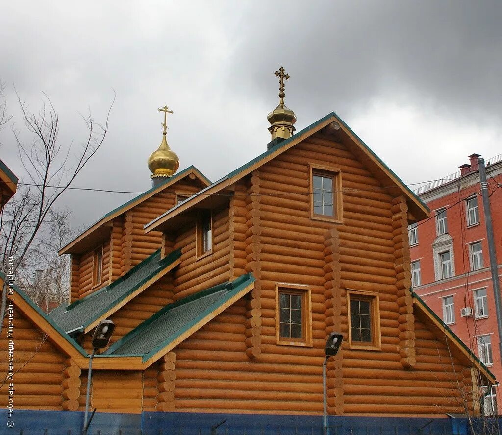 Храм всех преподобных киево-печерских в черемушках. Церковь преподобных отцов новочеремушкинская. Церковь преподобных отцов новочеремушкинская. Киево печерский храм в черемушках. Храм киево-печерских отцов в черемушках настоятель.