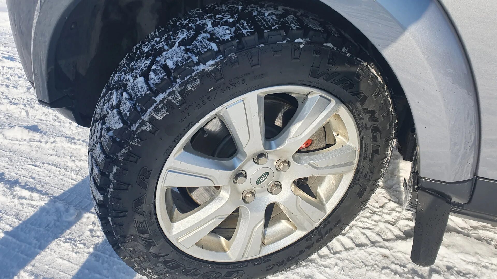 Шины 255 55 20 зимние с шипами. Шины 255 55 20 зимние с шипами