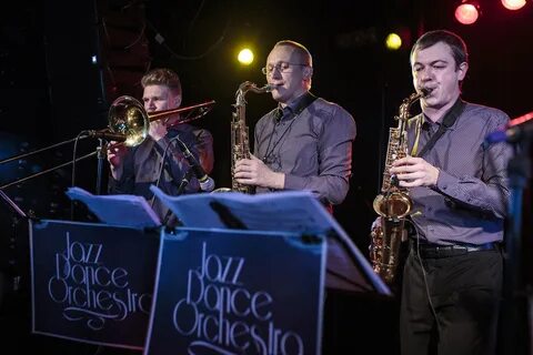 Dance orchestra