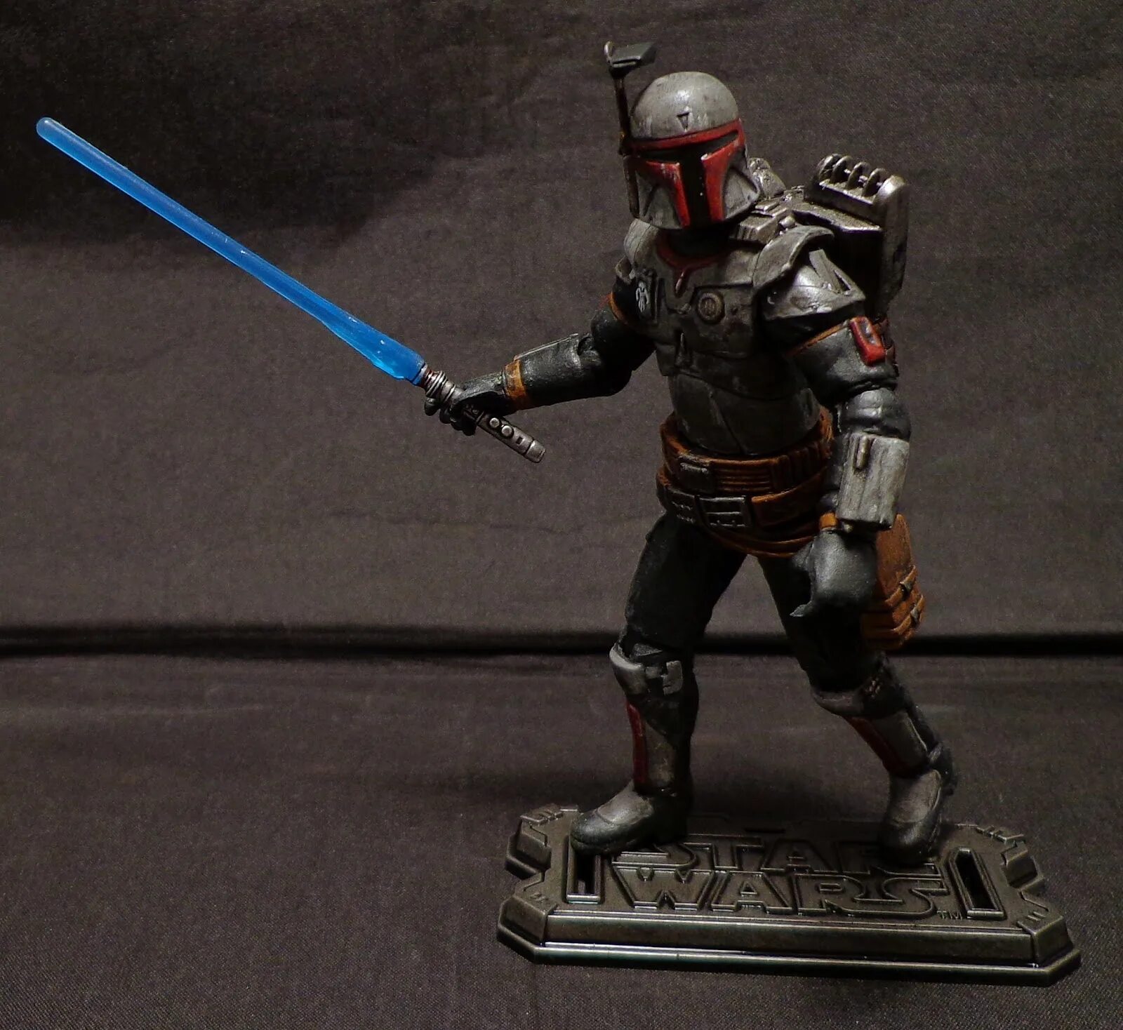 Custom figure. Mandalorian jedi hunter. mandalorian figure. крутые кастомные фигурки по звездным войнам. mandalorian меч hasbro.
