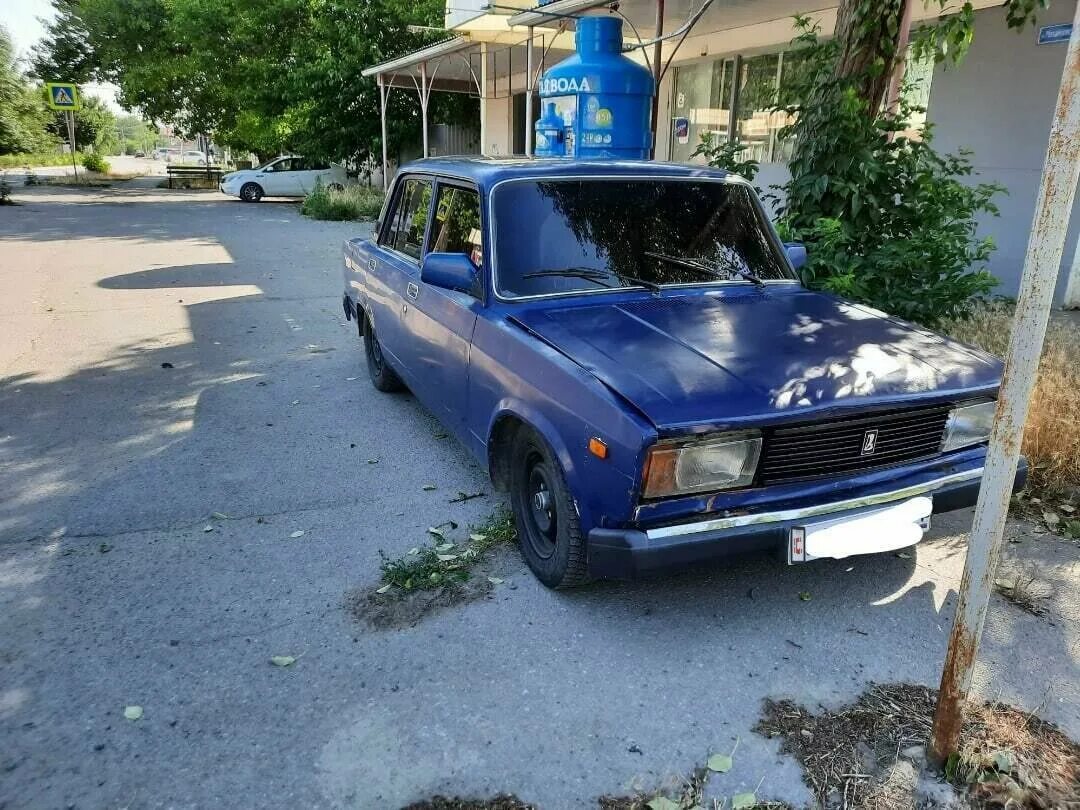 голубая ваз 2105 хромированные штампы 2105. уже продан 2105 синий. Lada ваз 2105 2002 года синий. лада 2105 синяя. этот уже продан 2105 синий.
