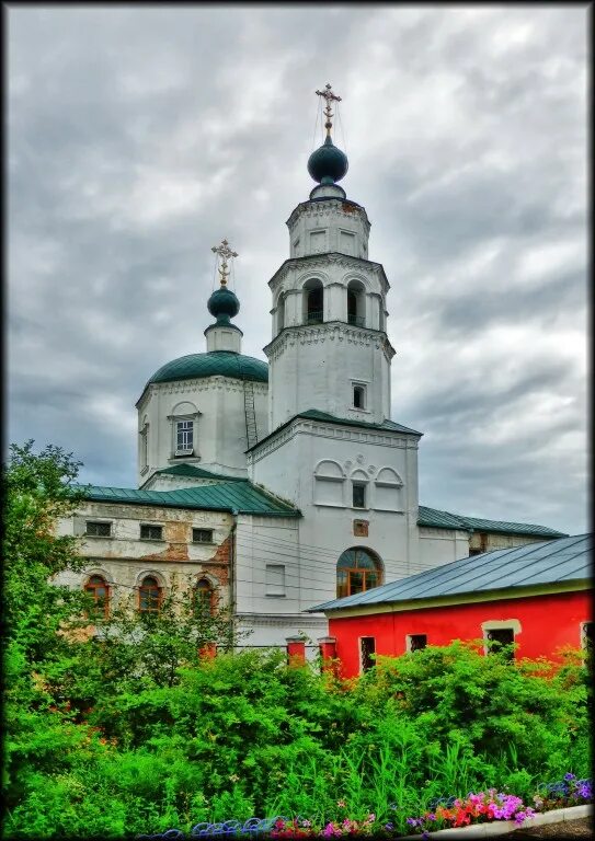 Свято троицкий курск. Церковь Троицы Живоначальной Курск. Курск Нижне-Троицкий храм. Храм Троицы Живоначальной (Курск) храмы Курска. Свято Троицкий Нижний храм Курск.