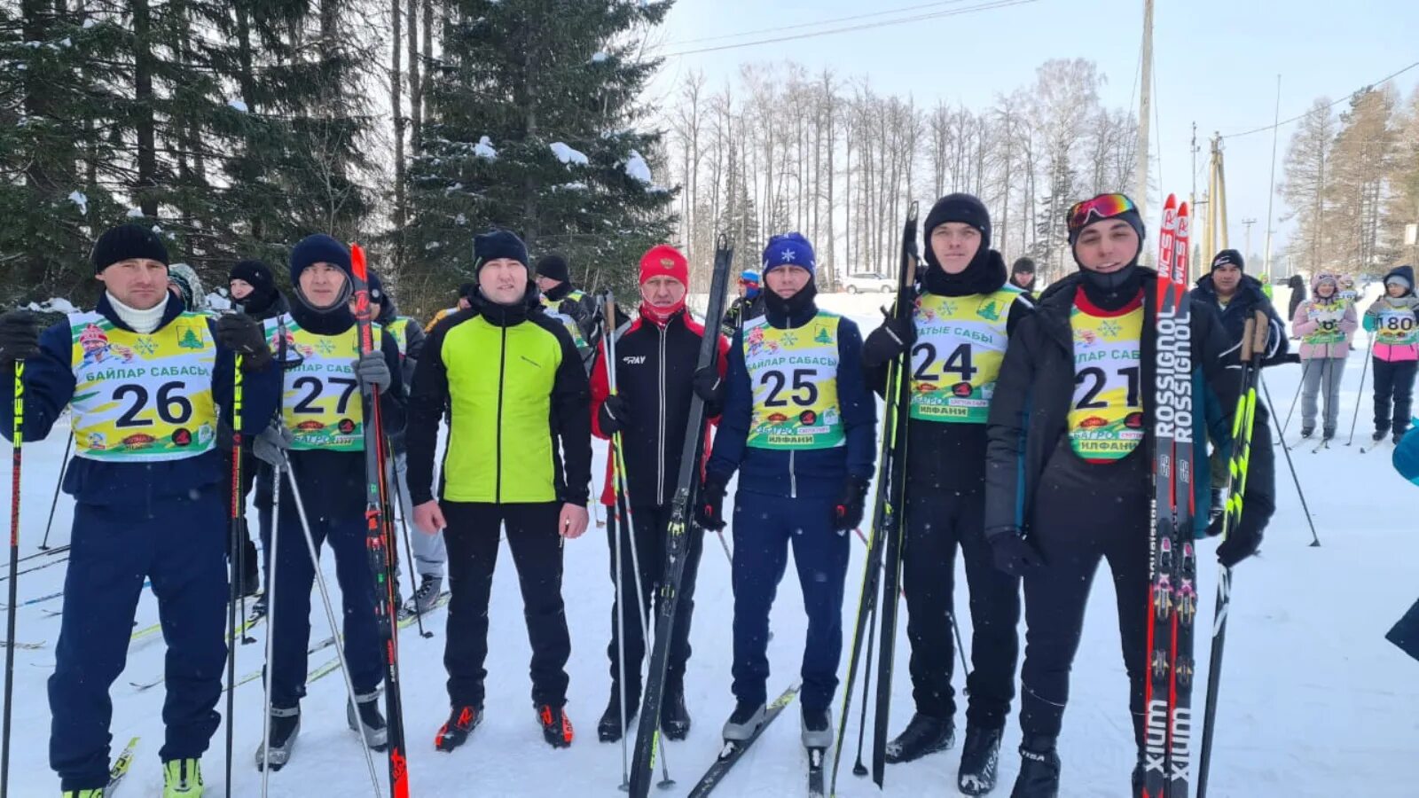 Лыжные соревнования. Соревнования по лыжам. Соревнования по лыжным гонкам. Соревнования фото.