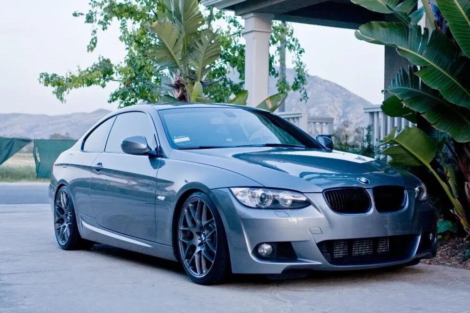 Bmw m tech. BMW e92 335i. BMW e92 325. BMW e92 2010. BMW 335 e92.