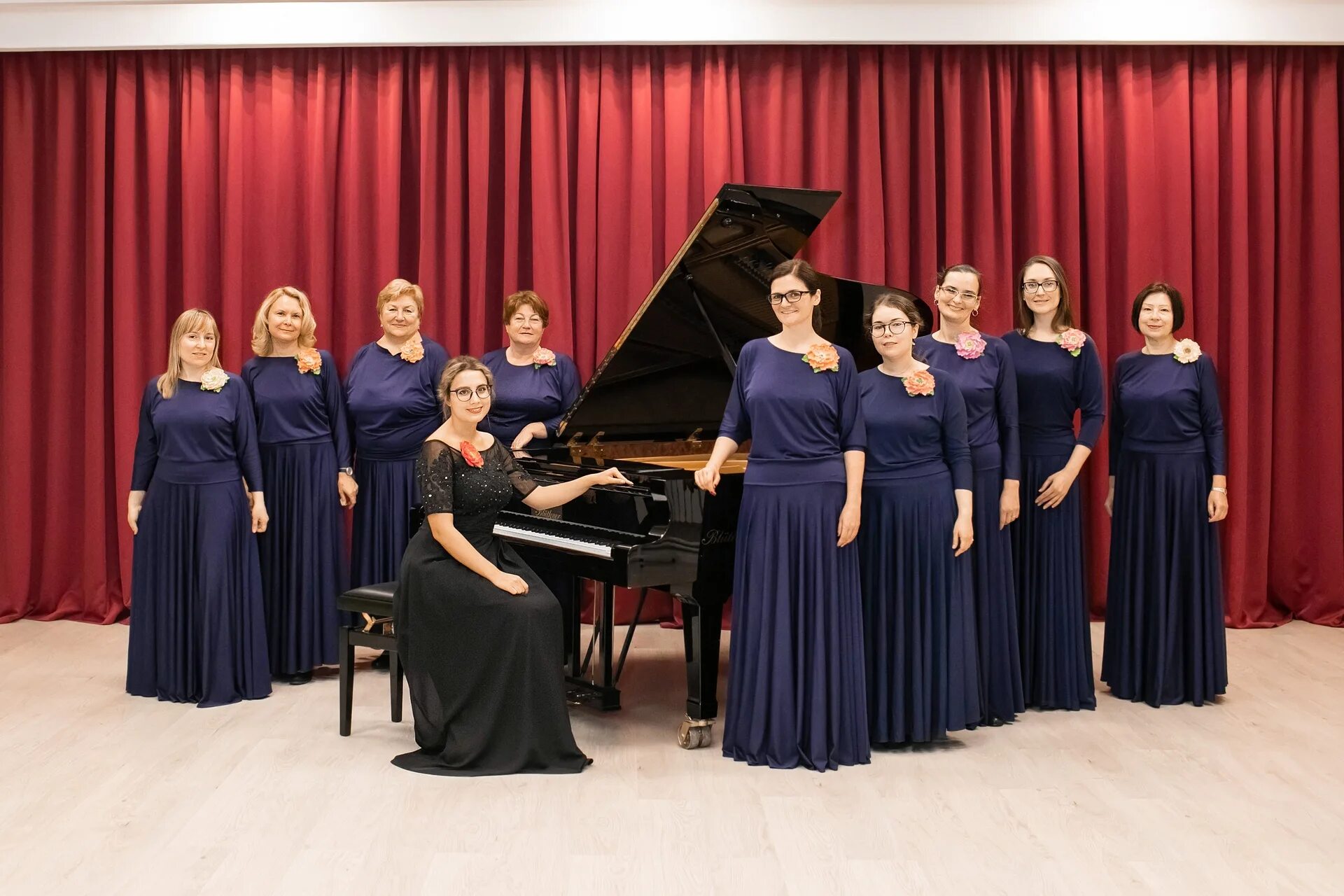 женский хор сахалинский колледж искусств. шнитке. елизаветинская хор. грузинская песнь для жкнского хор. эстрадный хор южно-сахалинск.