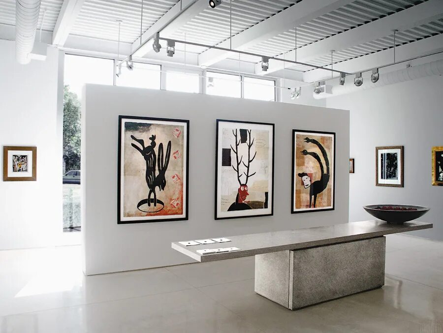 Галерея дизайн тайм. Метрополитен музей картинная галерея. Галерея современного искусства. Галерея алекс. Национальная галерея изобразительных искусств албании.