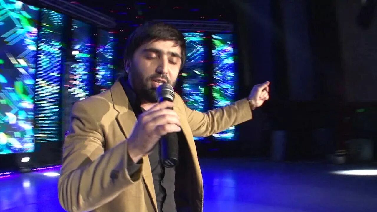 Рамазан рамазанов певец. Даргинские певцы мужчины. Дагестанская песня рамазан. Песни гамид рамазанов. Акушинка зажигательная.
