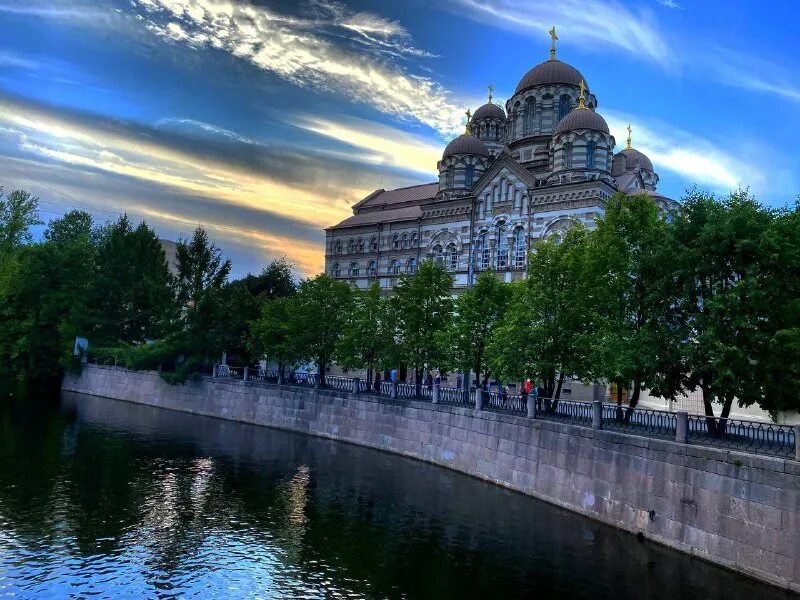 россия дворцовая площадь в петербурге. сфинксы на университетской набережной. михайловский замок баженов. михайловский дворец павла 1. площадь пяти углов санкт-петербург.