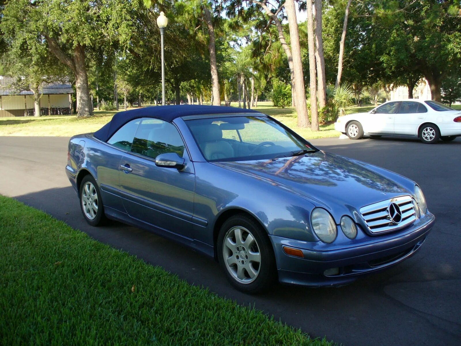 Mercedes Benz CLK 2002. Mercedes Benz CLK-class 320. Мерседес ЦЛК 2002. Mercedes CLK 211.