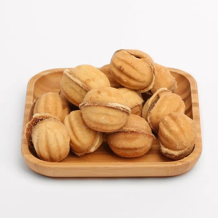 Печенье орешки со сгущенкой. Орех песочный. Орех песочный. Печенье орешки. Орехи со сгущенкой.