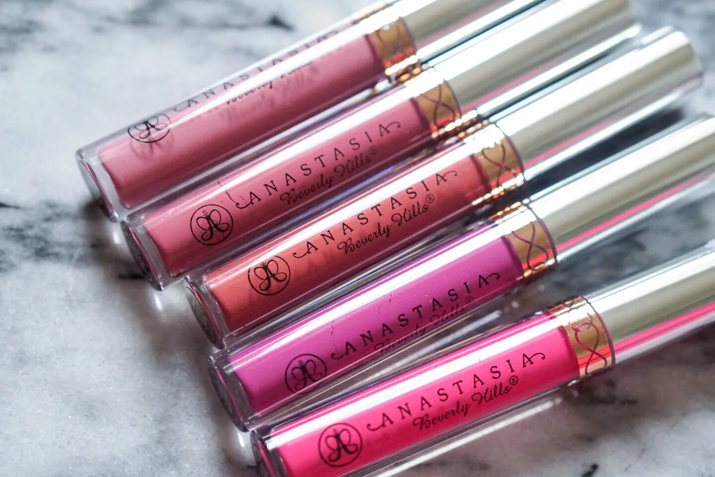 Помада liquid lipstick отзывы. Помада liquid lipstick отзывы. Flormar silk matte. Morphe mega matte lipstick матовая помада. Pupa dreamscape помада отзывы.