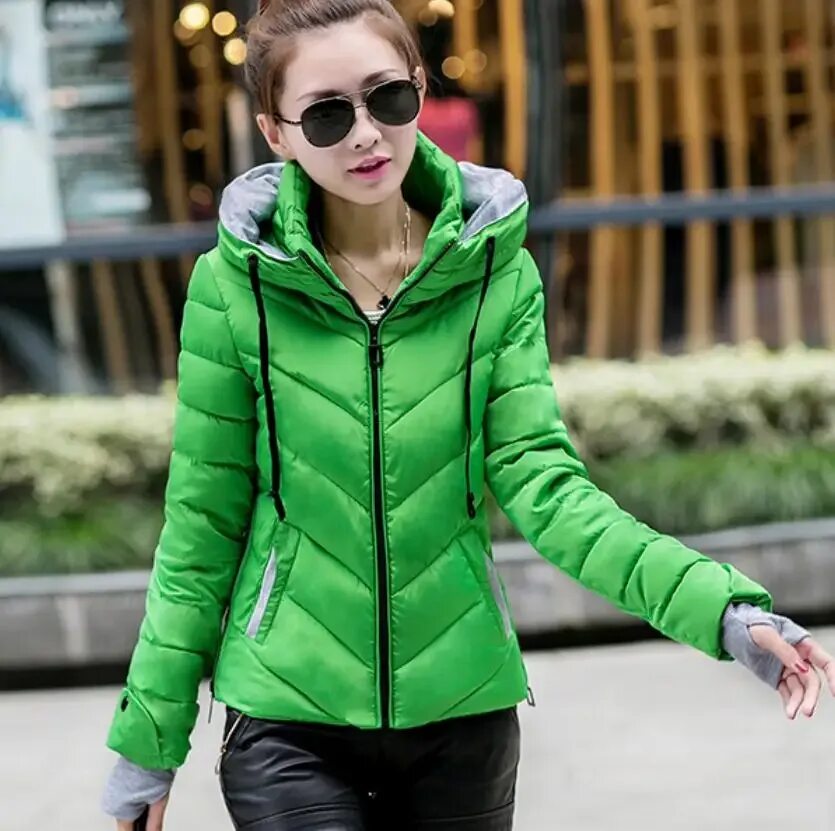 Куртка весенняя женская. Куртка бершка женская зеленая. Куртка bershka puffer. Салатовая куртка женская. Зеленая куртка.