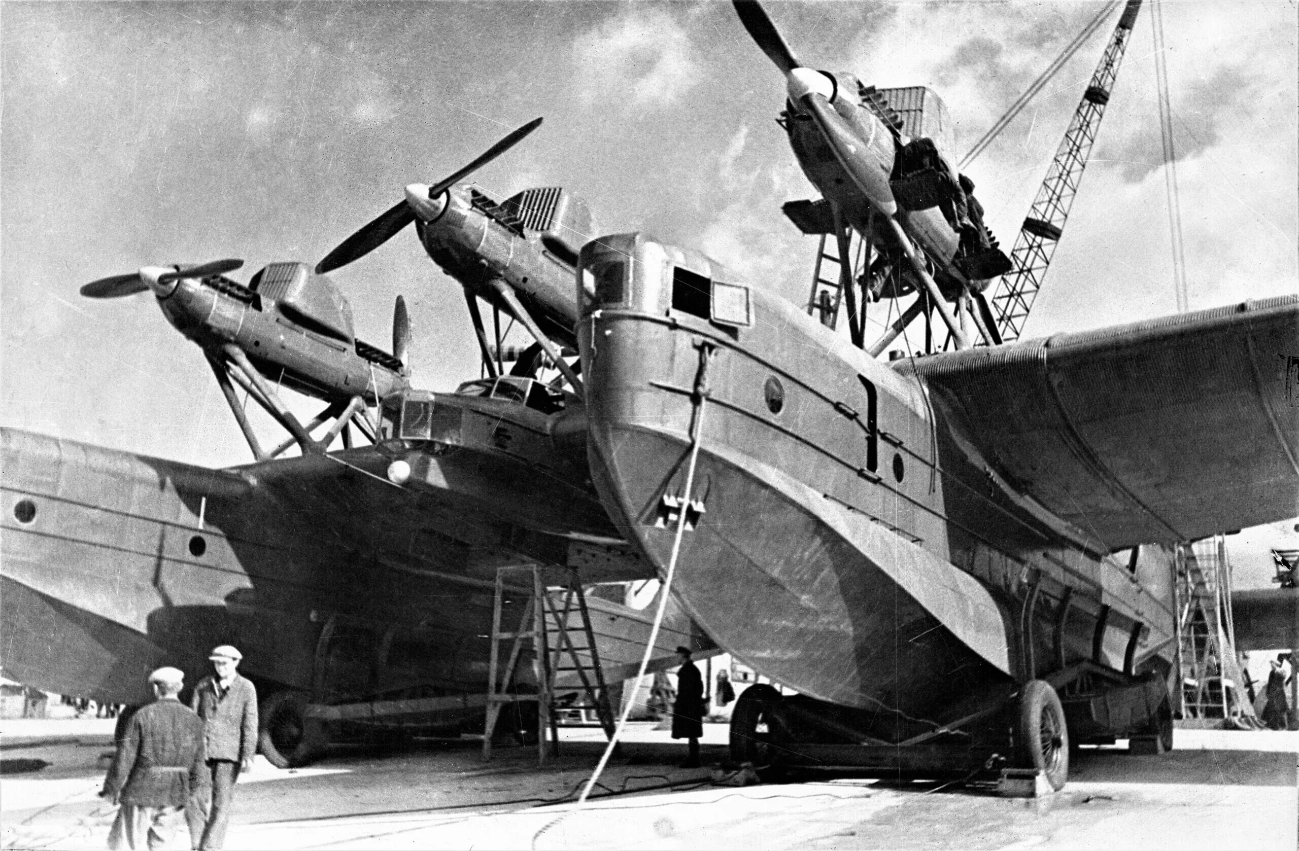 Самолет гигант 4. Самолет гигант 4. Самолет гигант 4. Bellanca 28-92 trimotor racer blueprints. Туполев ант-201.