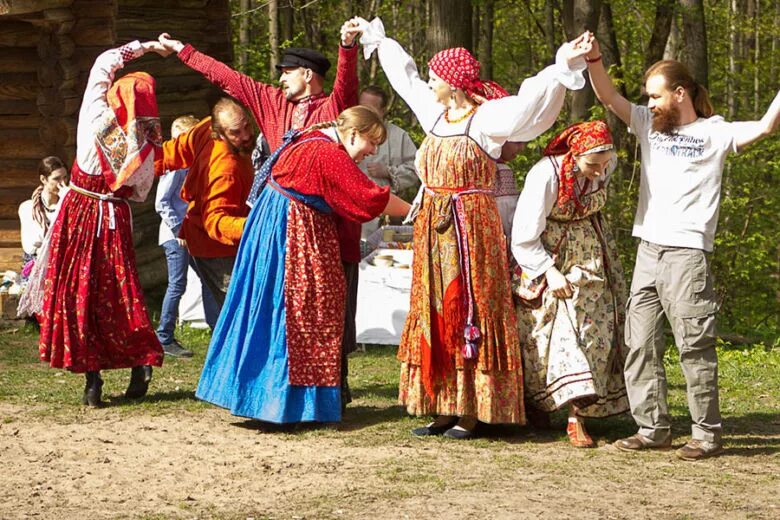 Национальные чувства русских. Русско народные гуляния. Хоровод. Народный фольклор. Древнерусские гуляния.