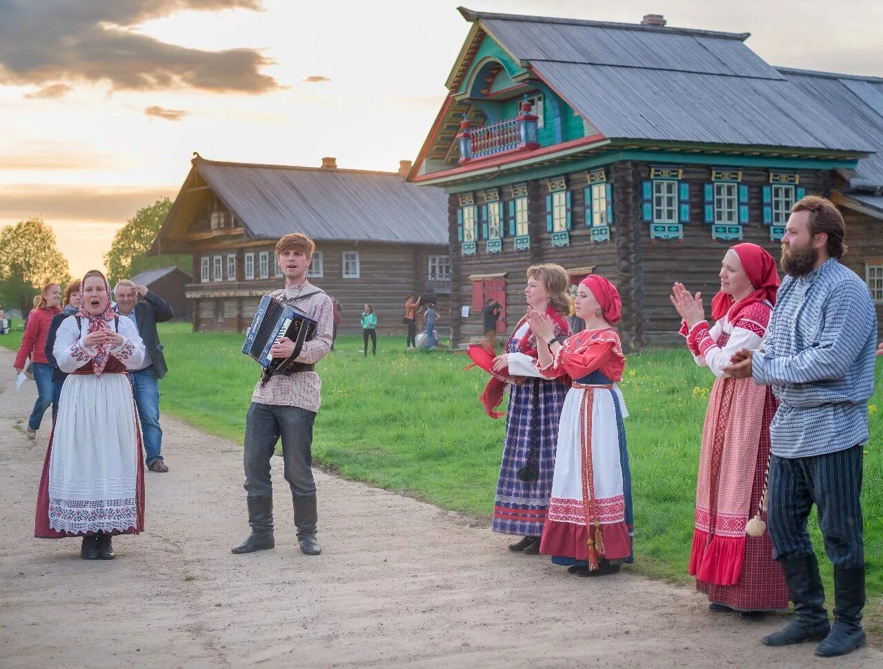 Русская живи село. Семёнково Вологодская область музей. Вологда деревня Семенково. Праздники Вологодской области деревня Семенково. Вологодчина Семенково.