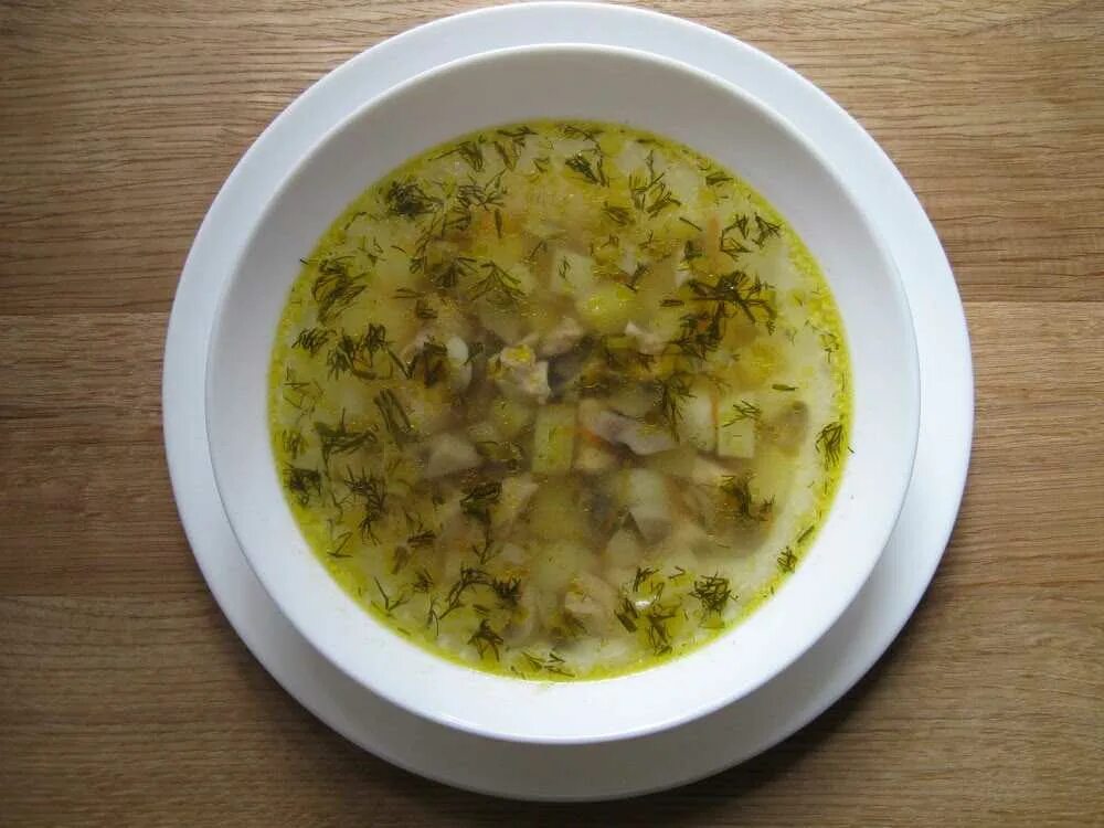 Куриный бульон шампиньоны. Куриный бульон шампиньоны. Сырный крем суп с курицей. Суп лапша грибная. Шампиньоновый суп.